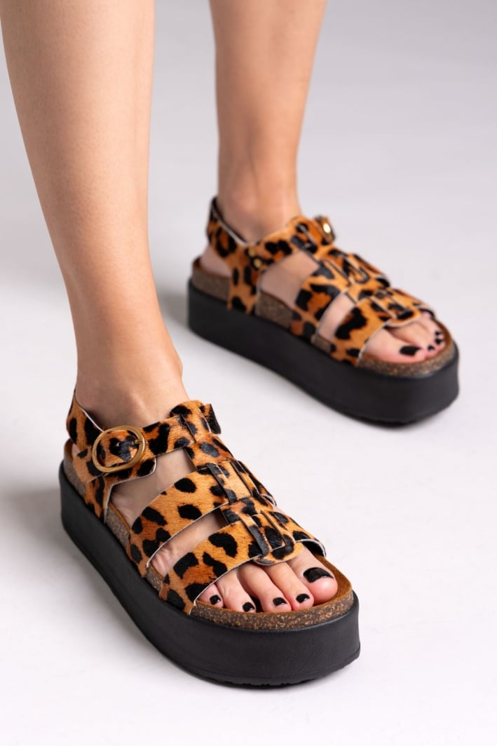 Σανδάλια flatforms δερμάτινα με print ATENEO