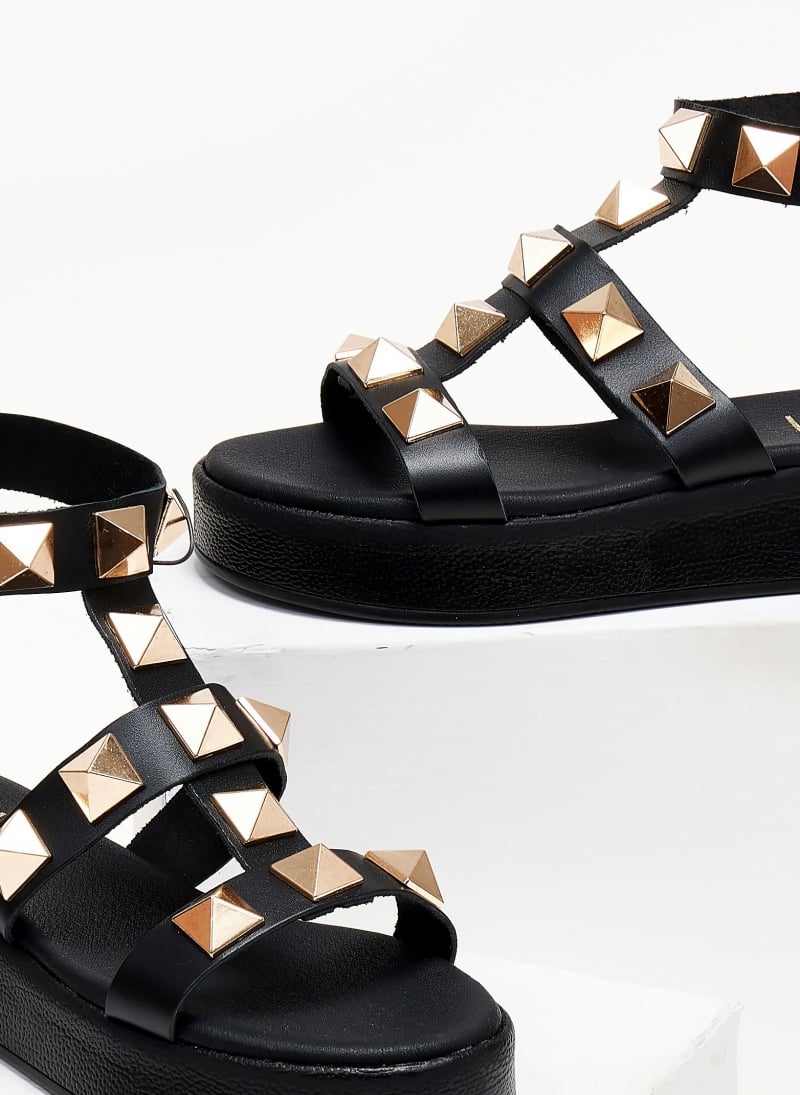 Σανδάλια flatforms δερμάτινα με τρουκς estil