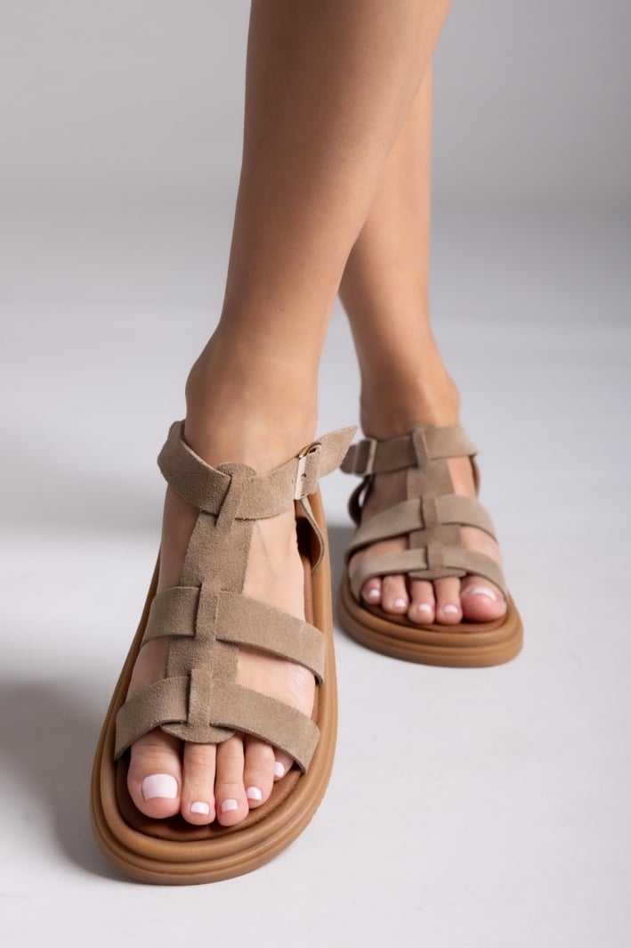 Σανδάλια flatforms καστόρινα gladiator Estil