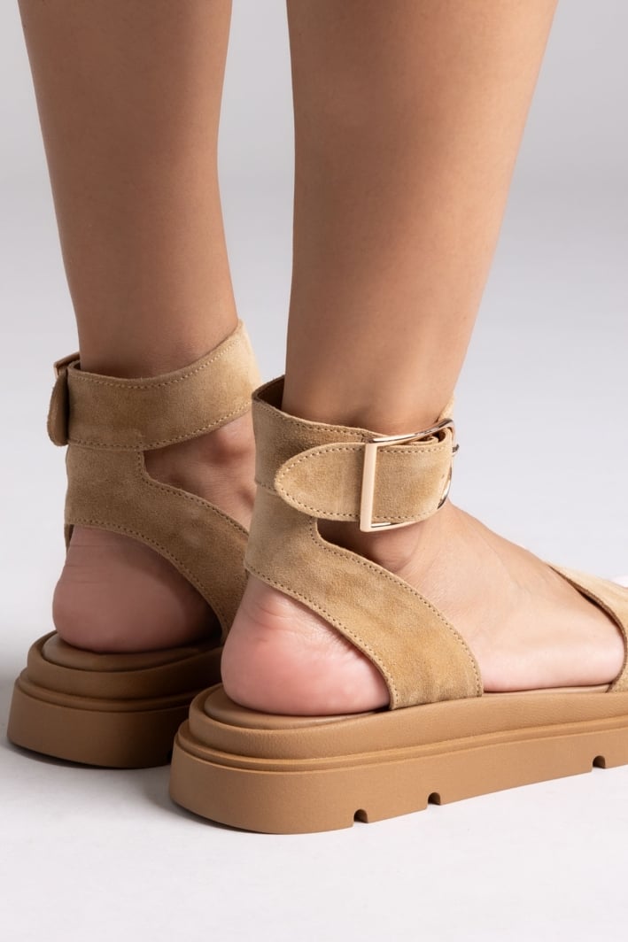 Σανδάλια flatforms καστόρινα με μπαρέτα TFP