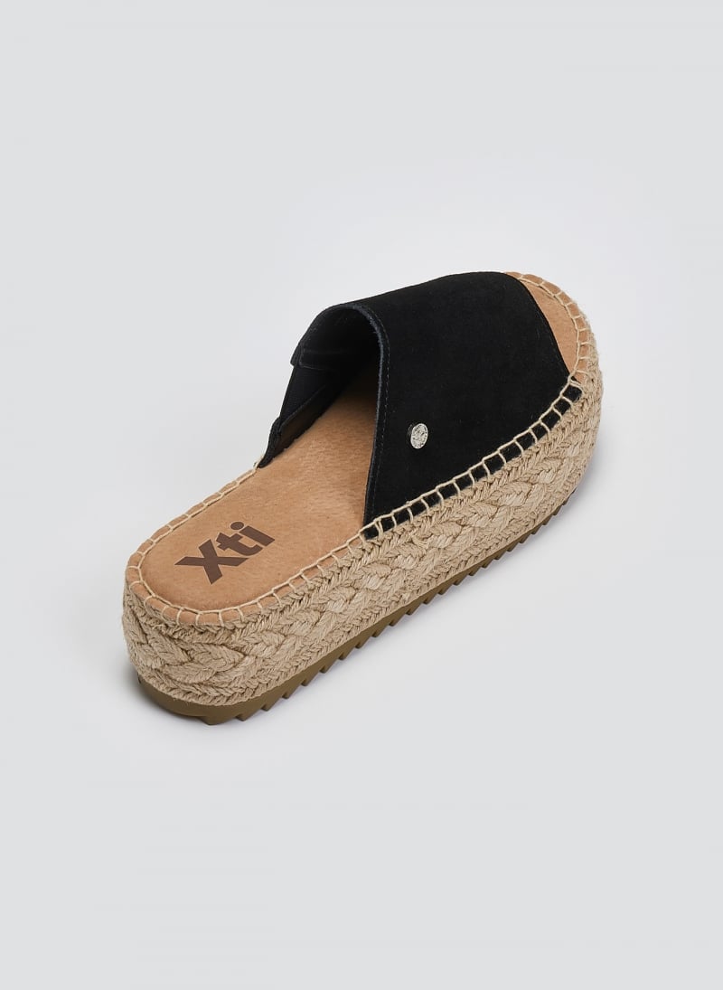 Σανδάλια flatforms καστόρινα Xti 143639