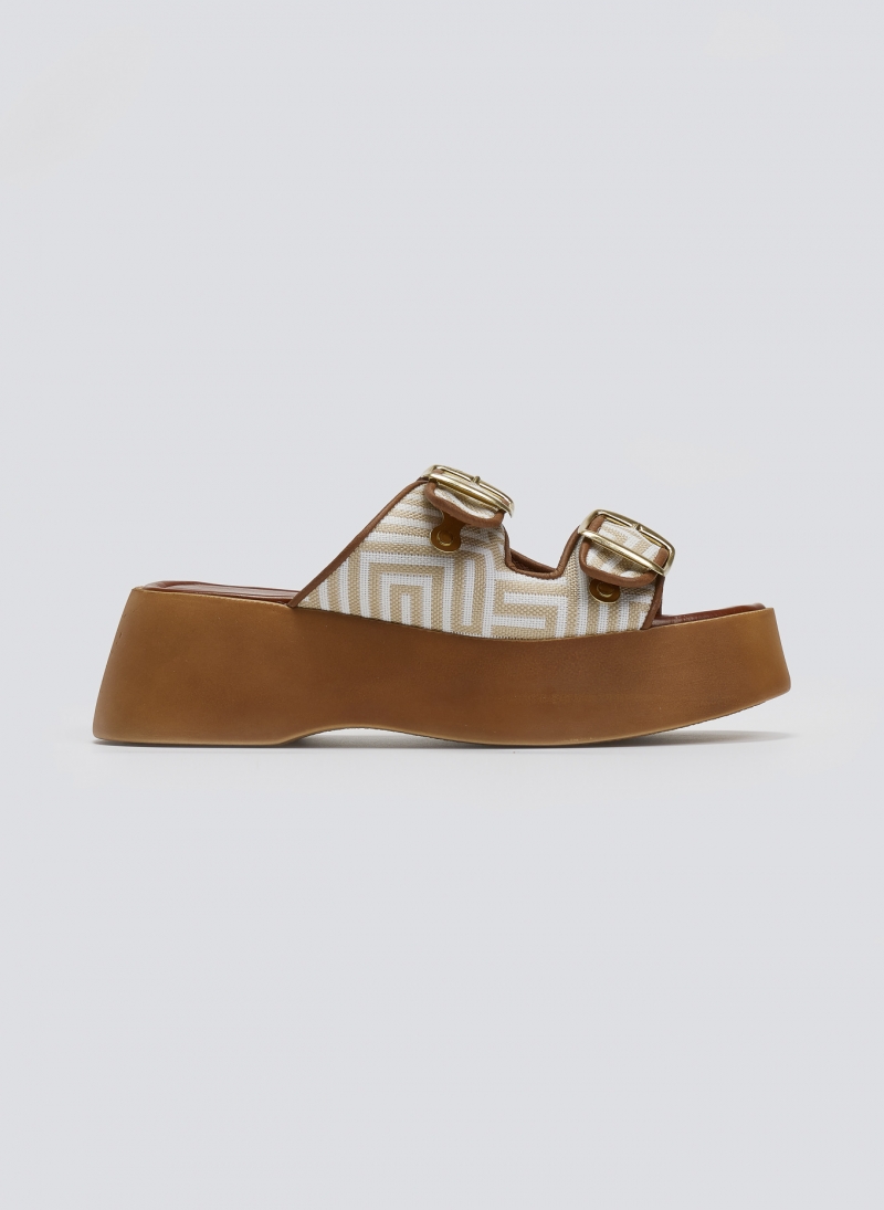 Σανδάλια flatforms με print Estil