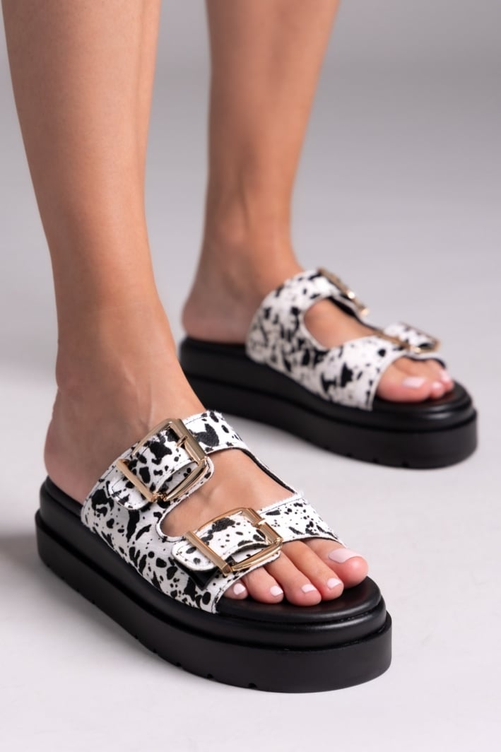 Σανδάλια flatforms με print Mariella Fabiani 2551/95