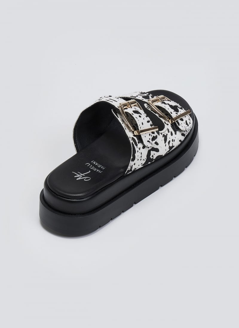 Σανδάλια flatforms με print Mariella Fabiani 2551/95
