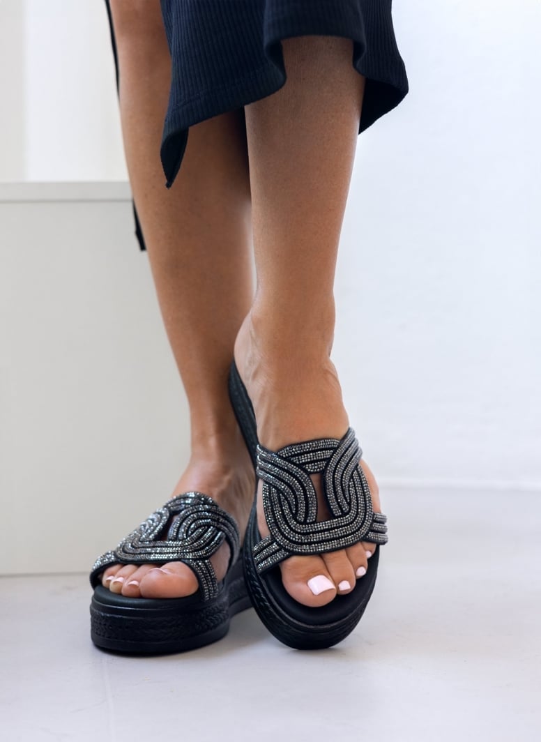 Σανδάλια flatforms με στρας Estil