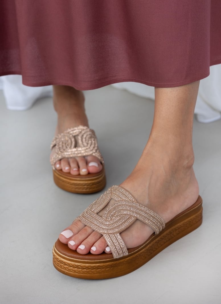 Σανδάλια flatforms με στρας Estil