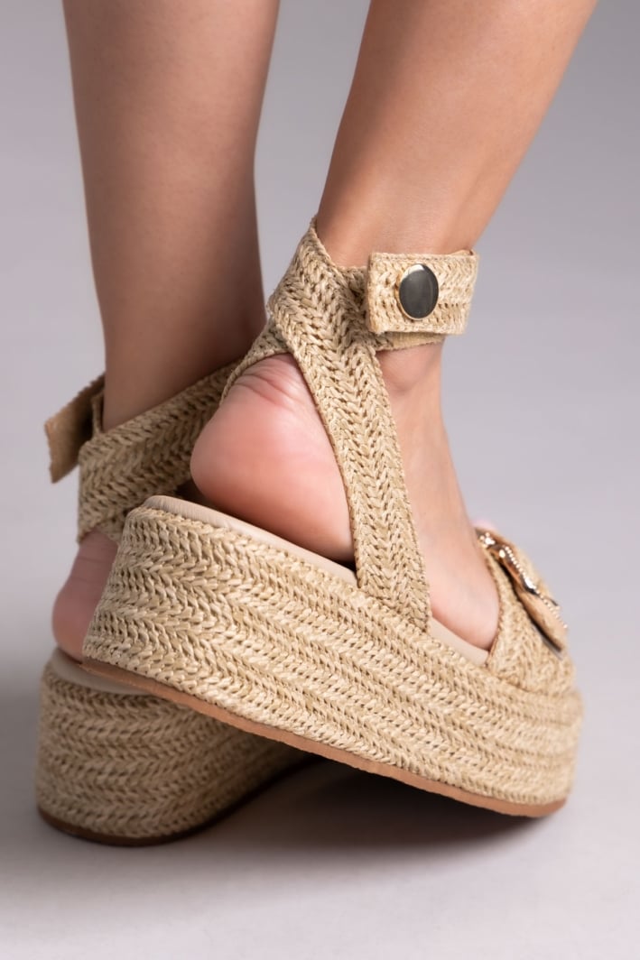 Σανδάλια flatforms ψάθινα Mariella Fabiani 2512/05