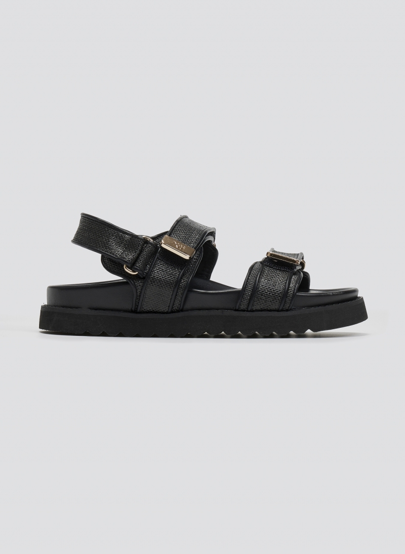 Σανδάλια με sporty σόλα Xti 144128