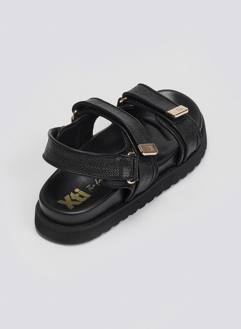 Σανδάλια με sporty σόλα Xti 144128
