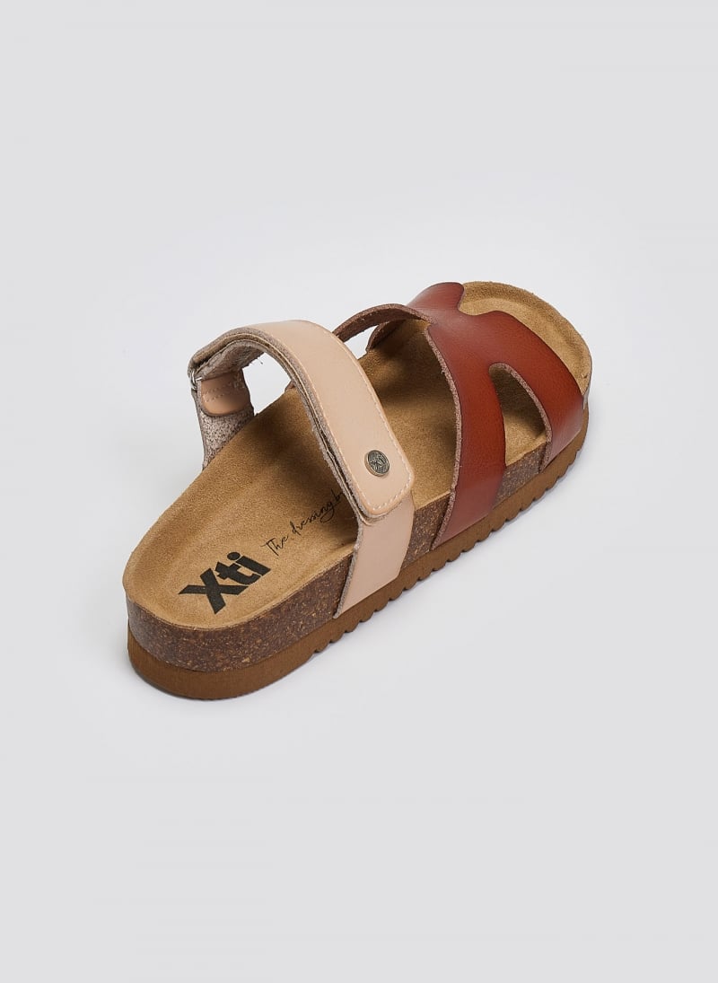 Σανδάλια με velcro Xti 144124
