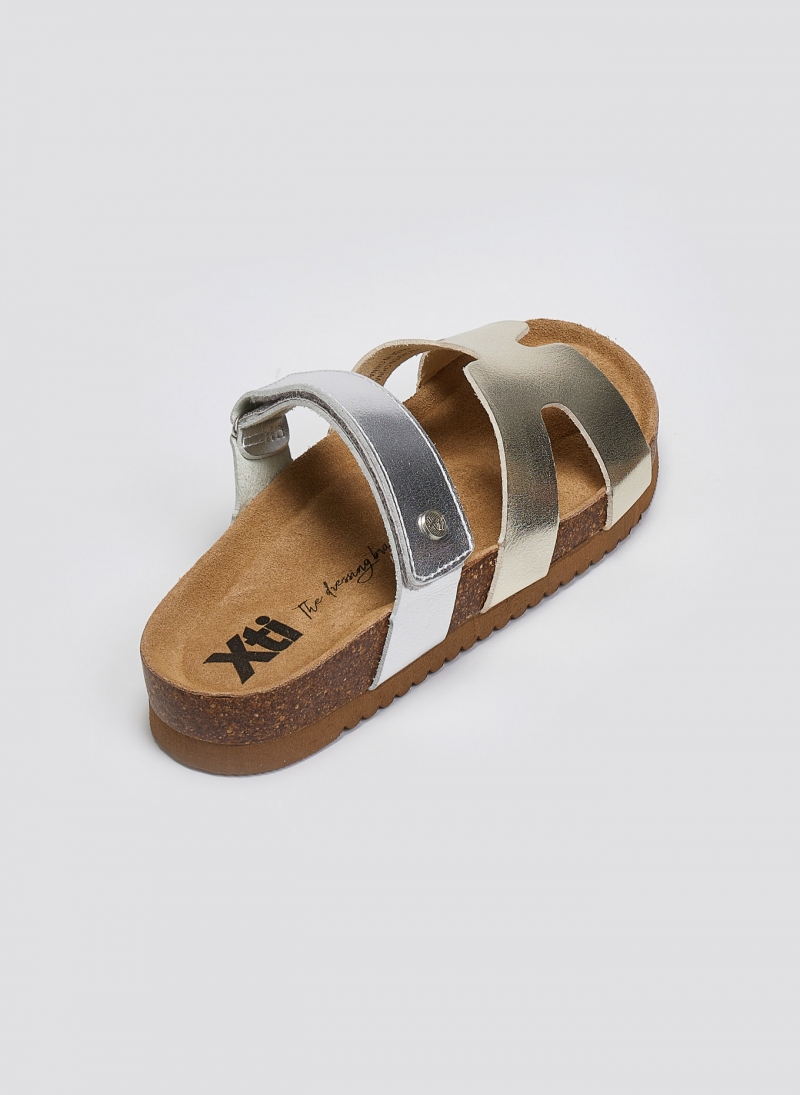 Σανδάλια με velcro Xti 144124