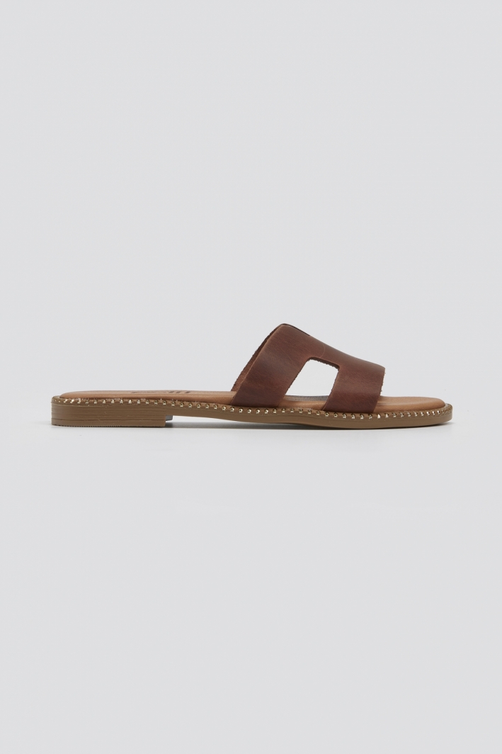 Σανδάλια nubuck με ανοίγματα Estil