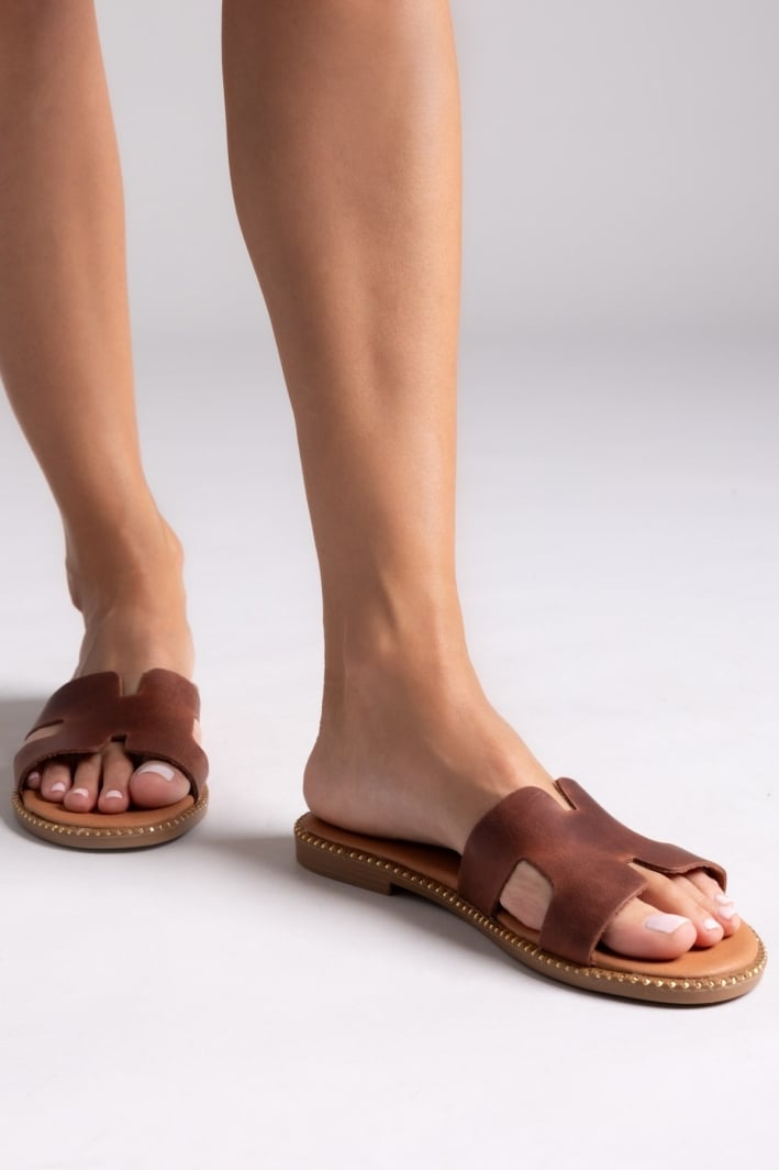 Σανδάλια nubuck με ανοίγματα Estil