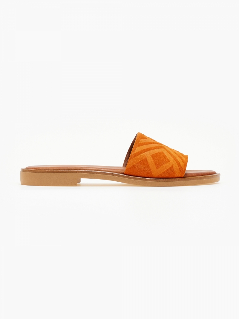 Σανδάλια suede με ανάγλυφη φάσα estil