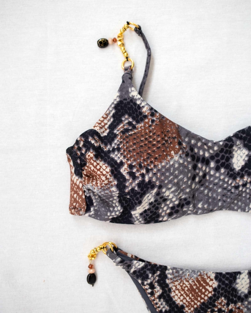Βikini σετ animal print με χρυσές χάντρες