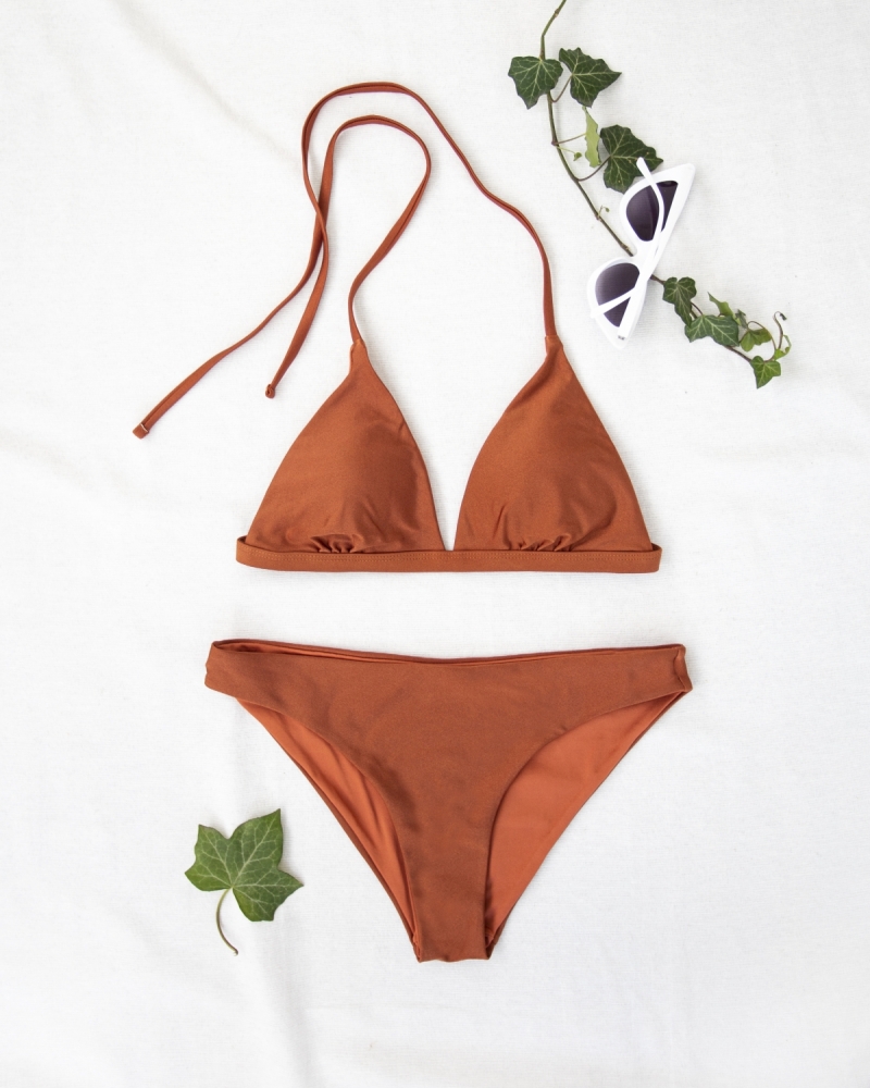 Σετ basic bikini με τρίγωνο top