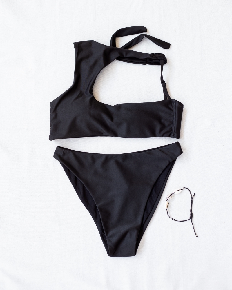 Σετ bikini με cut out σχέδιο στο μπούστο