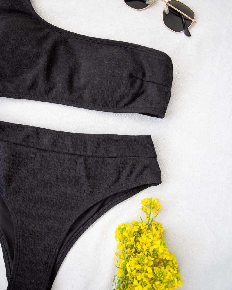 Σετ bikini με έναν ώμο
