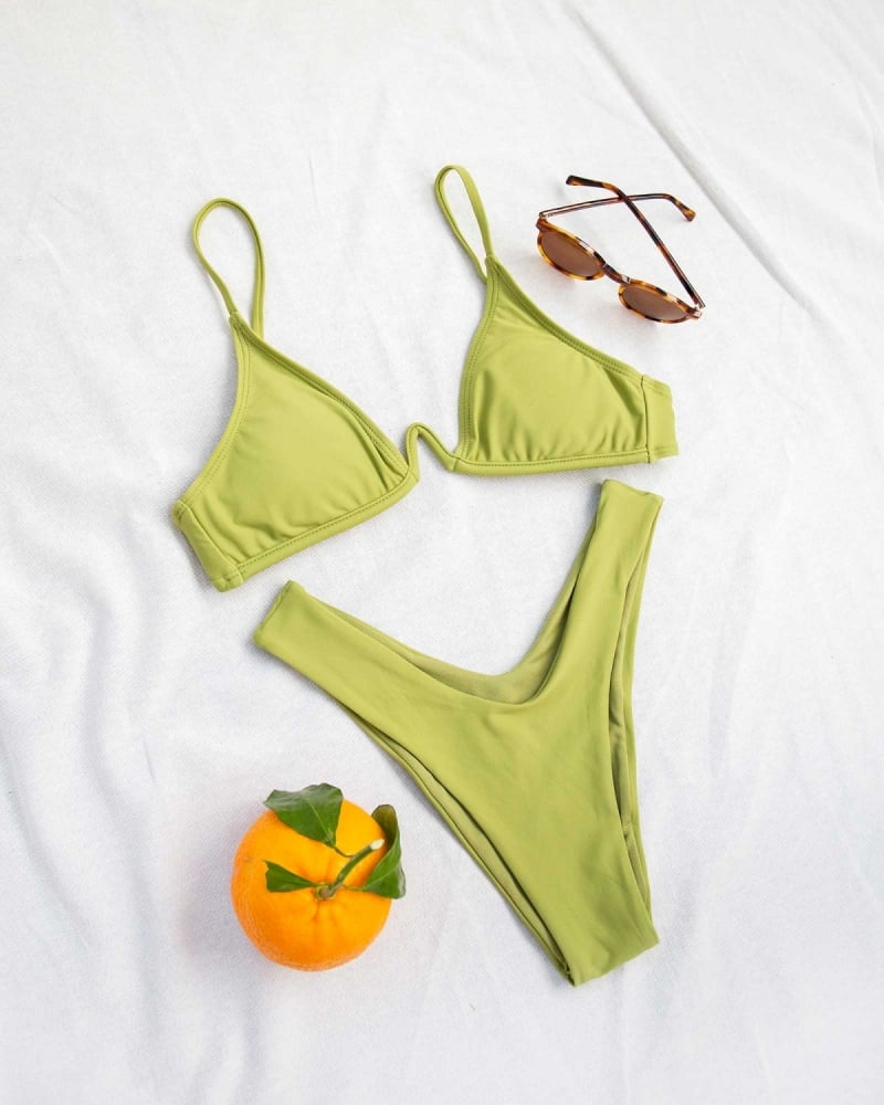 Σετ bikini τριγωνάκι με μπανέλα