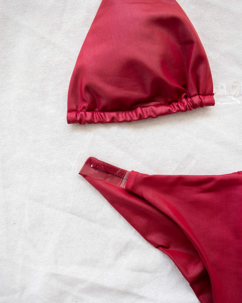 Σετ γυαλιστερό bikini με διάφανα λουράκια