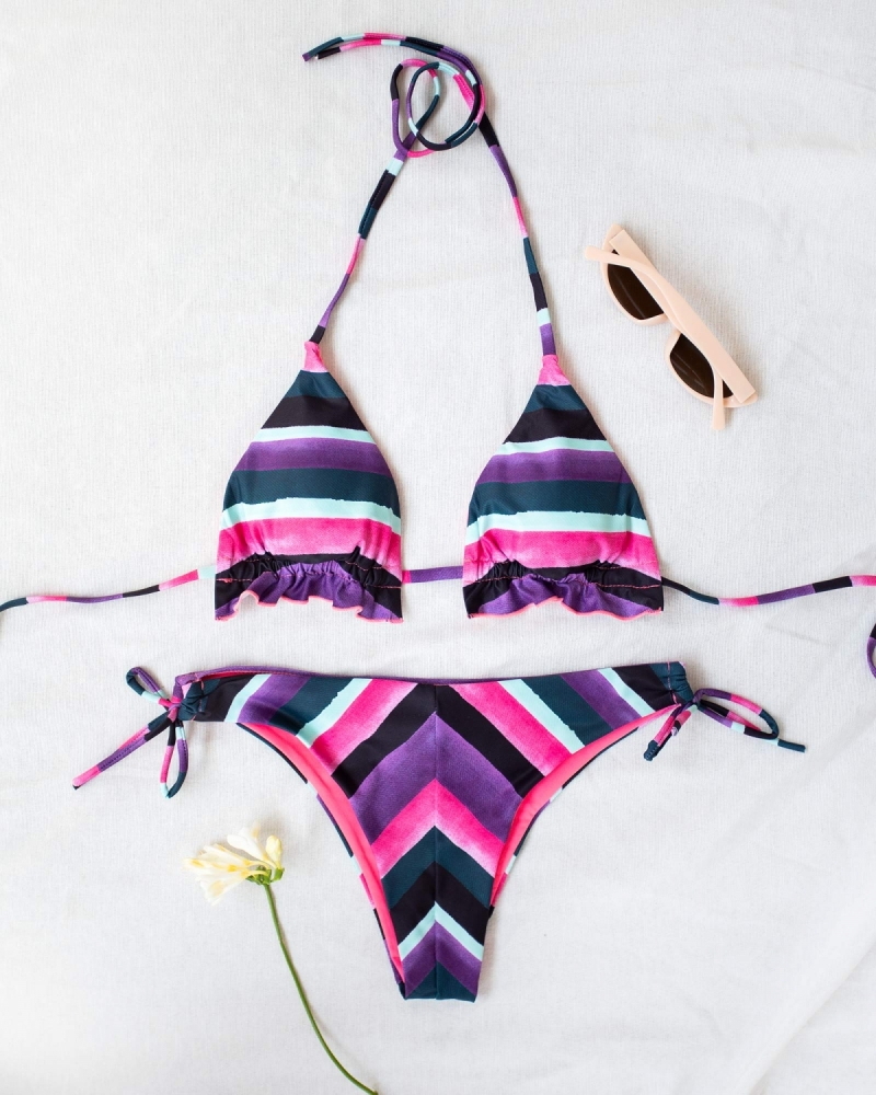 Σετ ριγέ bikini με κορδονάκια