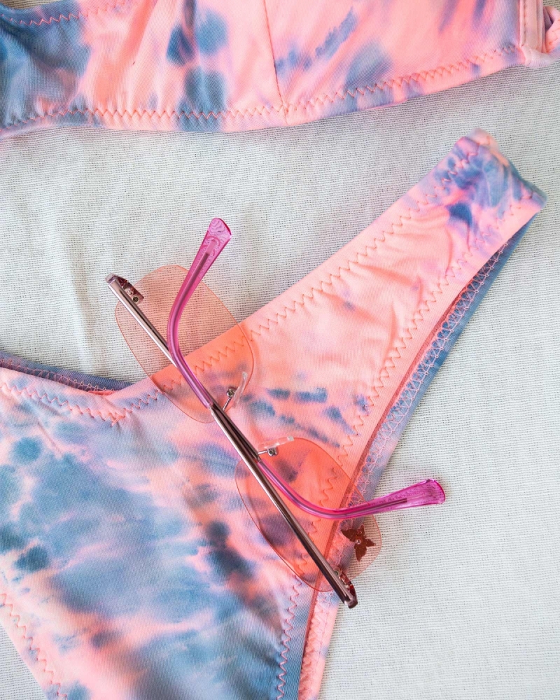 Σετ tie dye bikini με v cut σχέδιο