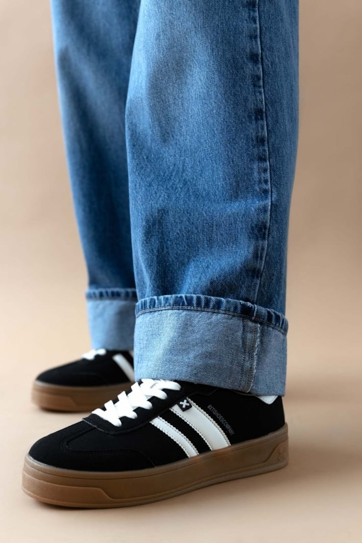 Sneakers με ρίγες Xti 143483