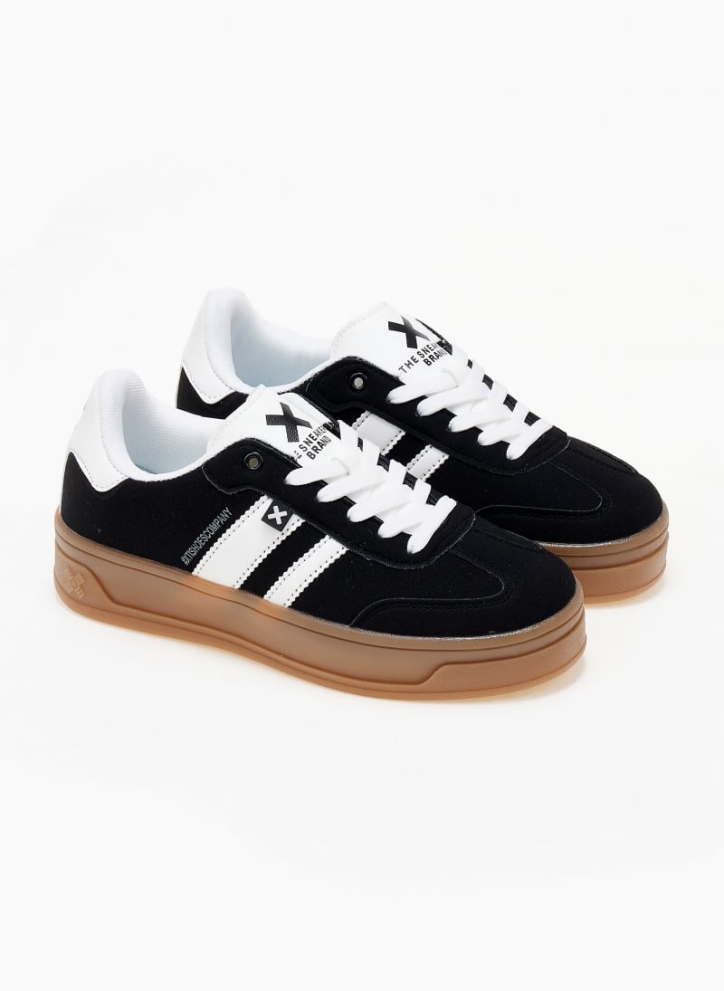 Sneakers με ρίγες Xti 143483