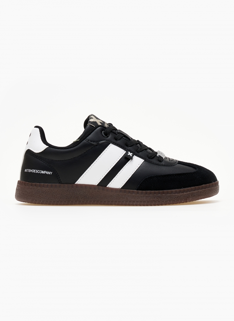 Sneakers με ρίγες Xti 143485