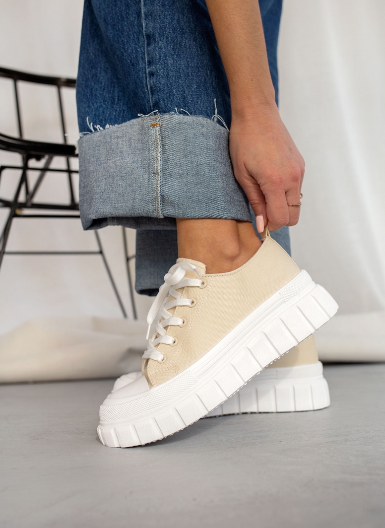 Sneakers πάνινα με σχέδιο στη σόλα