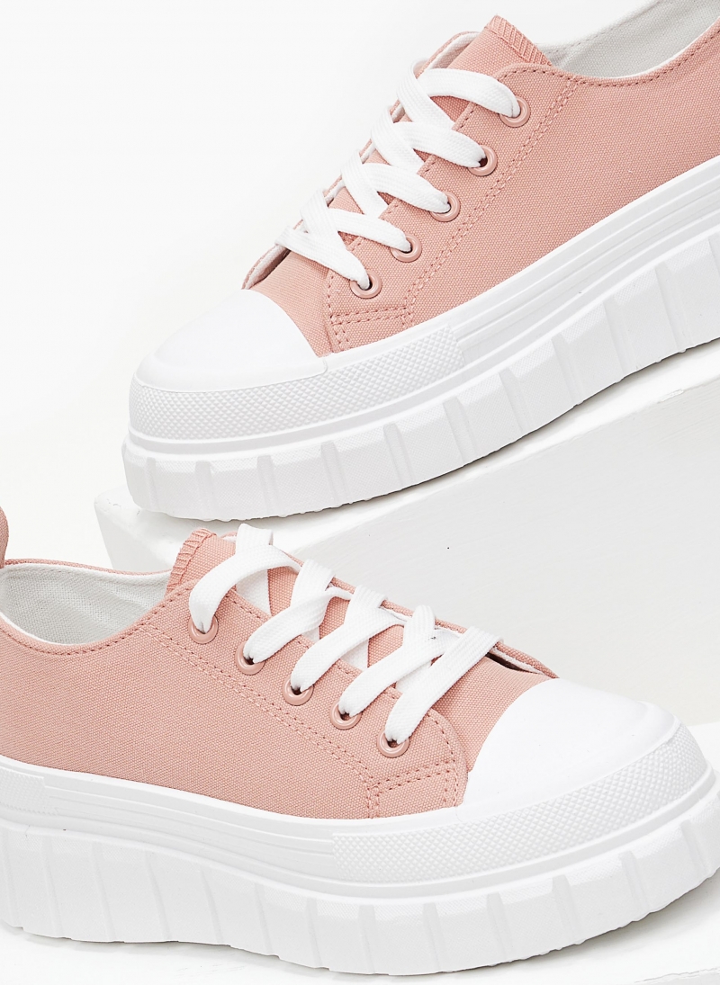 Sneakers πάνινα με σχέδιο στη σόλα