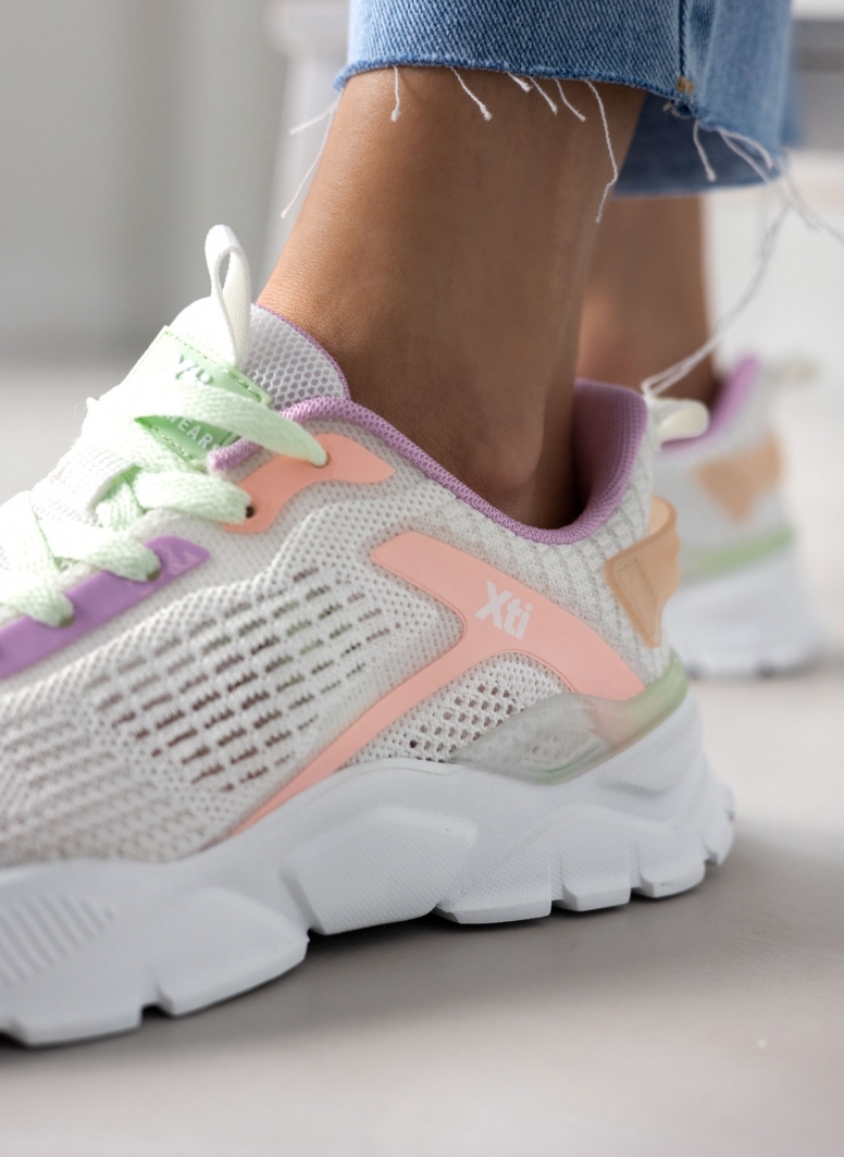 Sneakers υφασμάτινα Xti140776