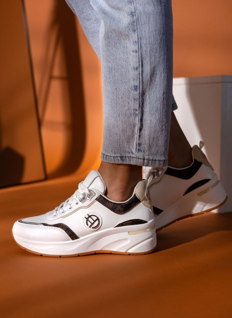 Sneakers wedges με σχέδιο
