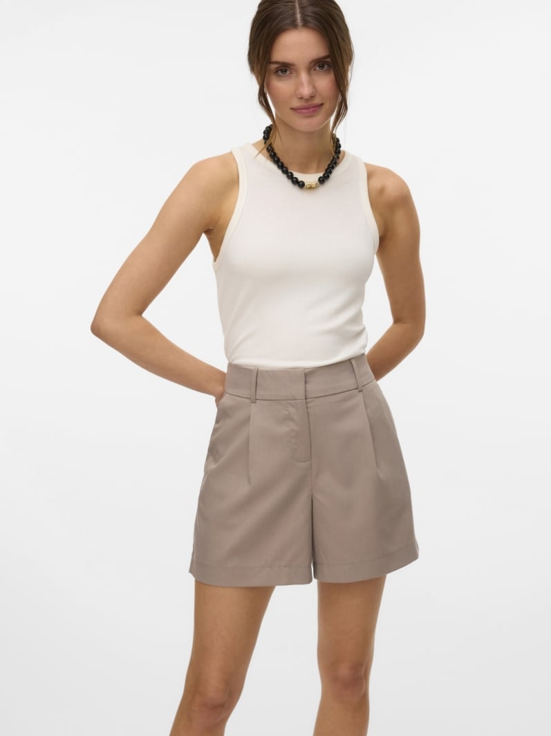 Σορτς ψηλόμεσο με πιέτες Vero Moda 10322489