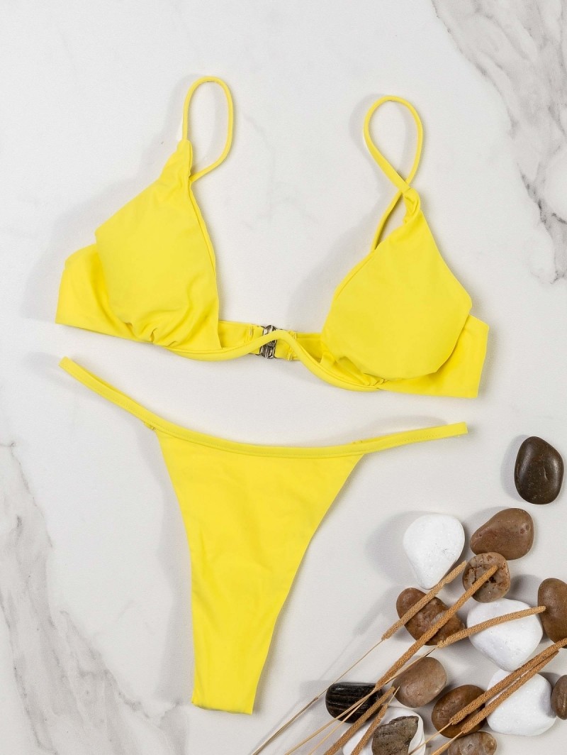 String bikini