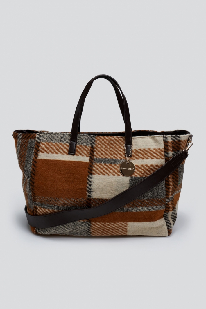 Τσάντα shopper με ύφασμα και print 