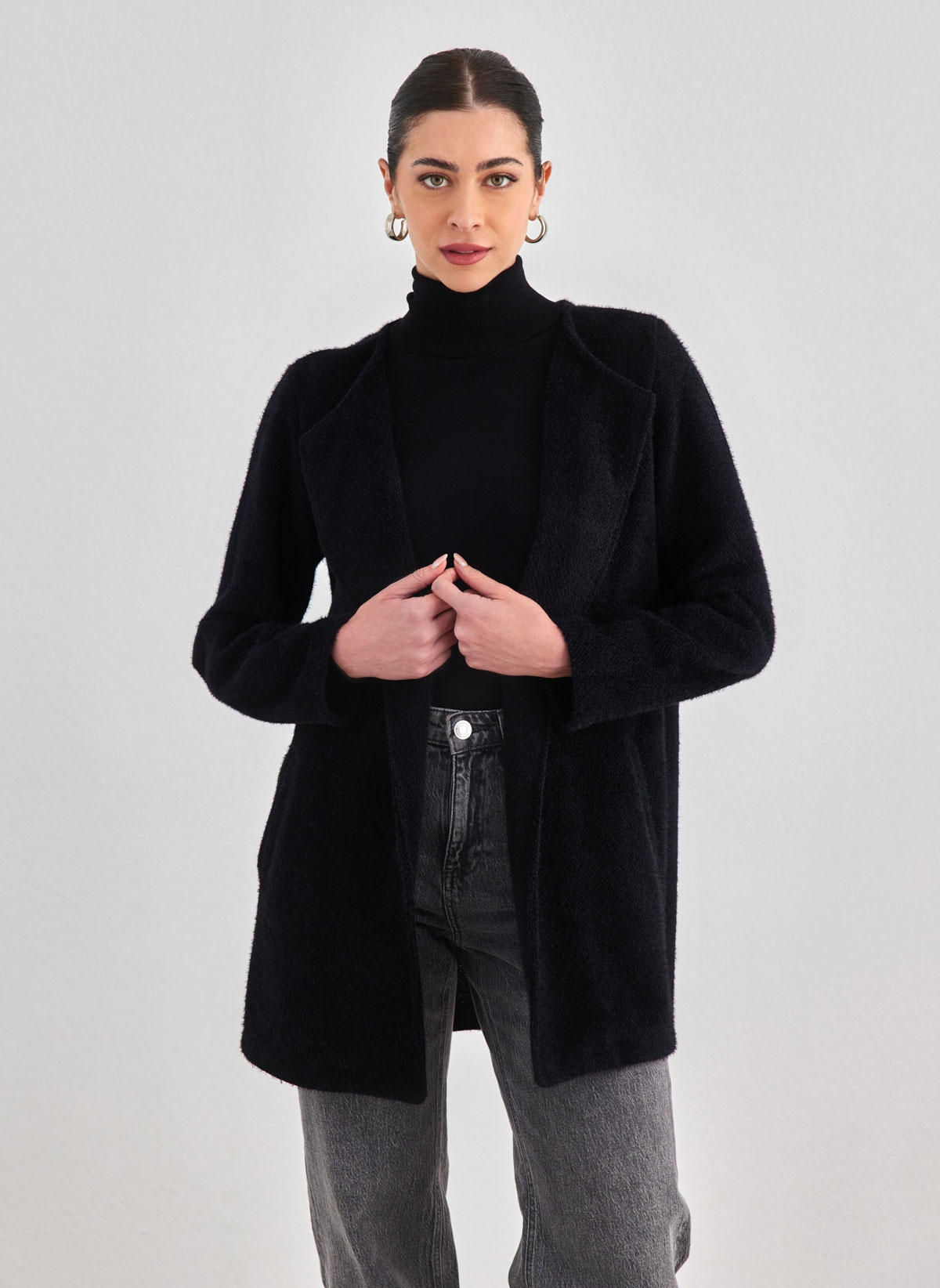 FN-FASHION Ζακέτα σενίλ σε ίσια γραμμή - Μαύρο
